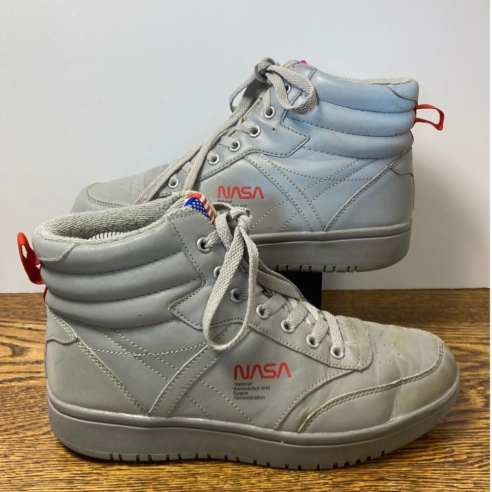 NASA Resnik Grey High Top Sneakers Womens 8.5 Space Astronaut Logo NS203324